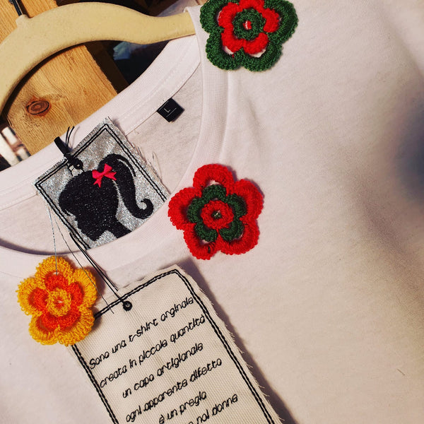 T-shirt figlia dei fiori
