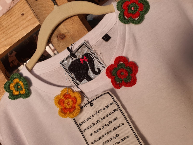 T-shirt figlia dei fiori