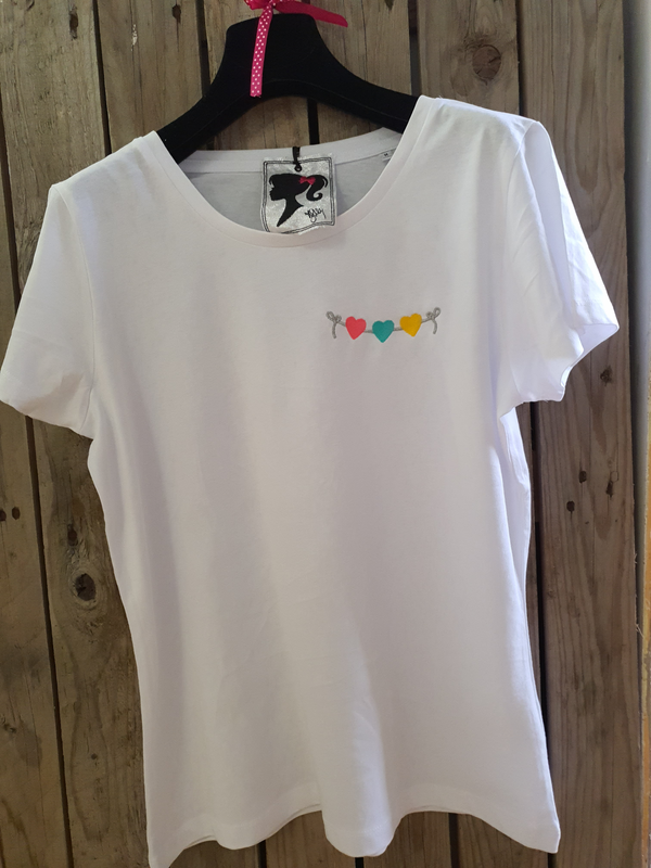 T-shirt cuori su filo